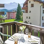 Chesa Arlas E2 By Interhome Daire